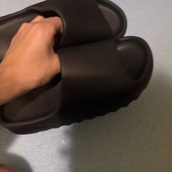 Yeezy Slides