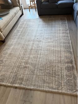 Floor rug