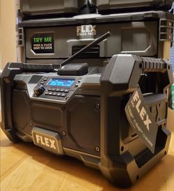 Flex 24V Jobsite Radio