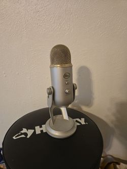 Yeti blue microphone