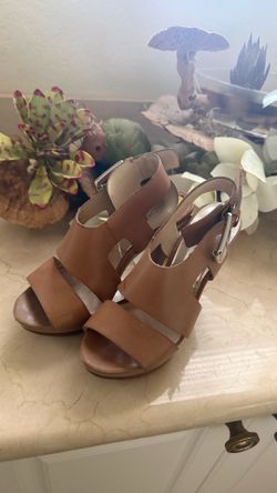 Michael Kors sandals size 7