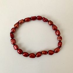 Red Real Irregular Baroque Pearl Elastic Bracelet, Pearl Size: 6-7mm