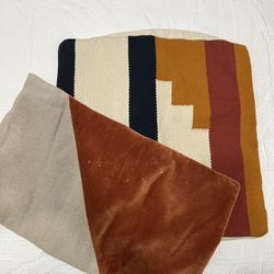 6 Different Pillow Cases 