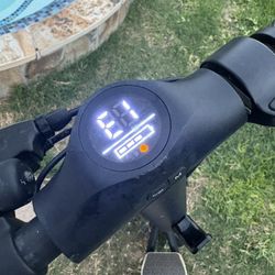 Baytown area Electric Scooter (E1 Model – For Parts or Repair