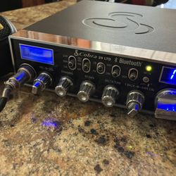 COBRA 29 LTD BT Bluetooth Mobile/In-Vehicle 40 Channel Radio 