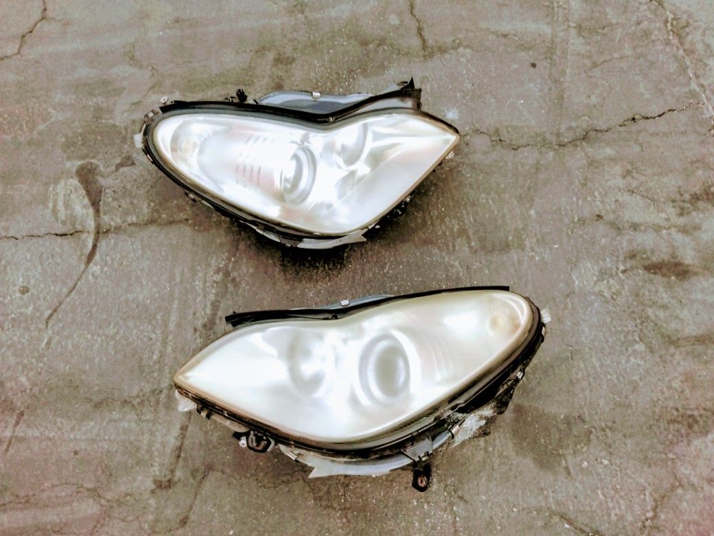 2006-2009 Mercedes CLS500 (CLS Series) Xenon Hid Headlights With Light Bulbs And Assembly OEM.