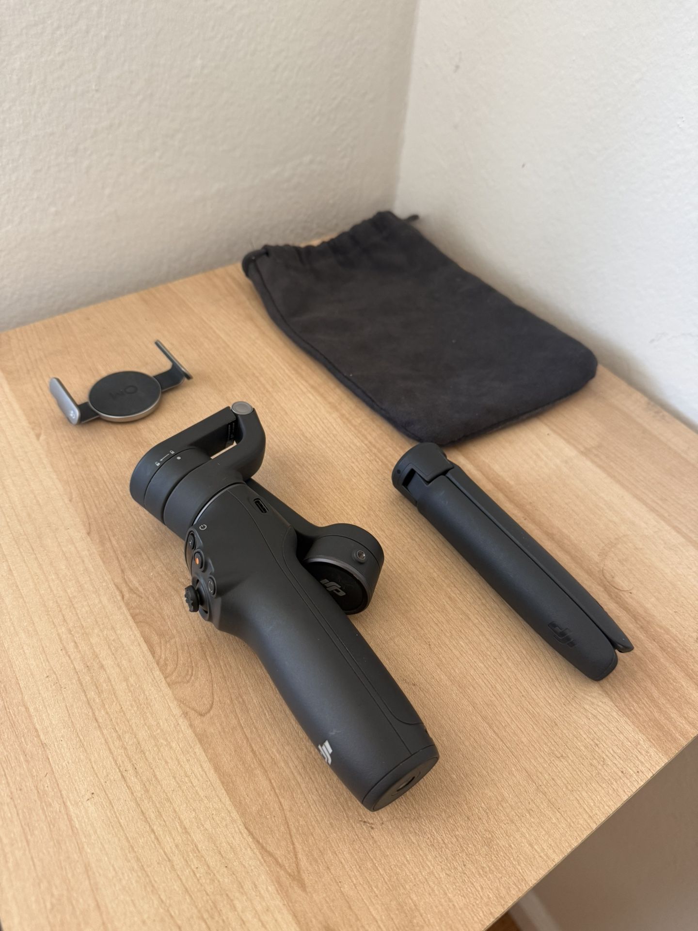 DJI Osmo Mobile 6 Gimbal