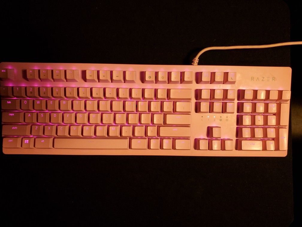 Razer Huntsman Quartz - Pink Mechanical Gaming Keyboard