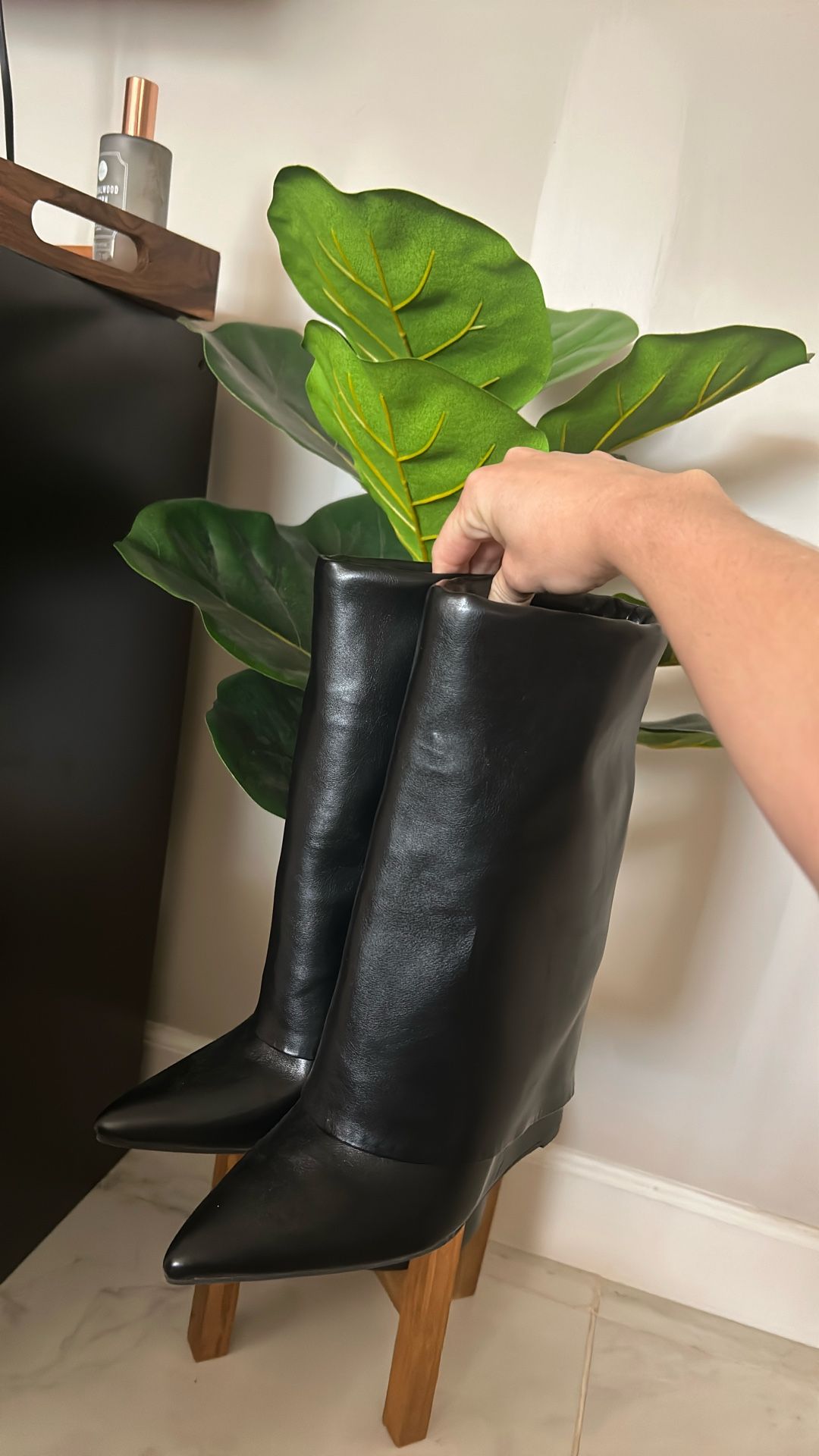Black Boots