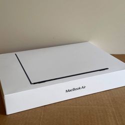 MacBook Air 15-inch M4 Chip 16GB Ram 512GB SSD Brand New Sealed 