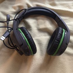 Razer Kaira Wireless Gaming Headset for Xbox Series X|S One X|S (Black)