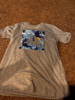 Gray Basketball Graphic T-Shirt