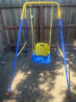 Kids swing