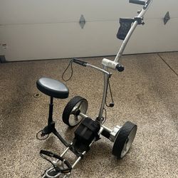 Batt caddy Self Propelled Golf Cart