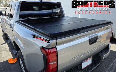 Tri-fold Bed Cover Tapaderas Para Trocas Bedliner Tapa de tres pedazos Tapaderas Para Trokas