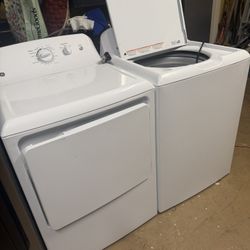 Ge Dryer And Washer Set 