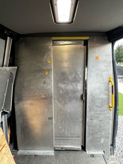 OEM Amazon Bulkhead with Sliding Door