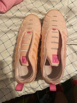 Nike Air VaporMax Plus Pink Sneakers