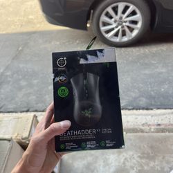 Razer DeathAdder V2 - Ergonomic Wired Gaming Mouse - Special Edition