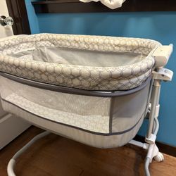 Free Bassinet 