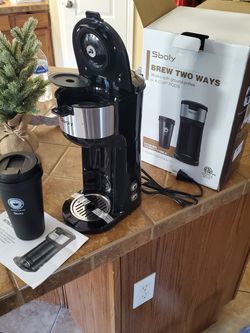 Single cup coffee maker