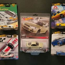 Hot Wheels Skyline Collection 