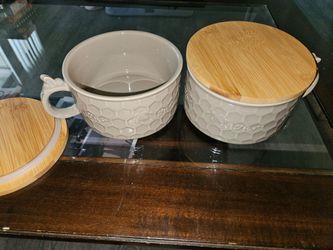 Temp-tations Ceramic Honeycomb Bowls with Bamboo Lids – Set of 2