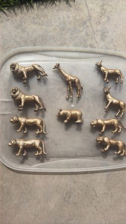 Plastic animals