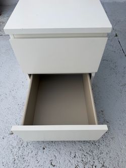 White 2-Drawer Nightstand or Bedside Table