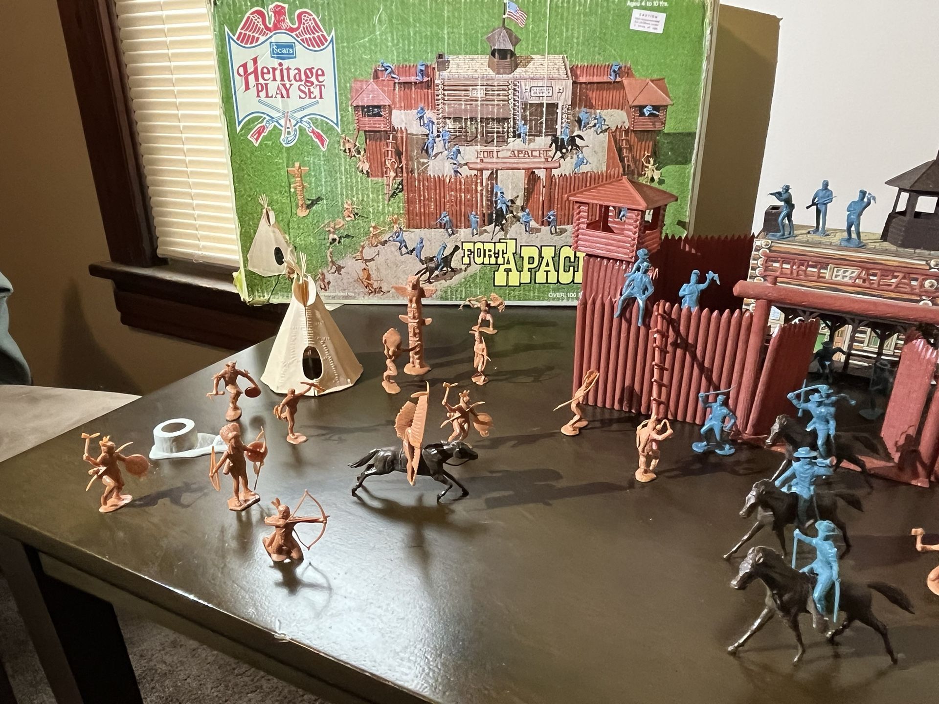 Fort apache Play Set
