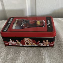Cola cola tin can  storage case  advertising rare collectibles  soda bottle