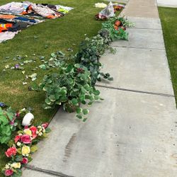 Artificial Indoor Plants And Wreaths