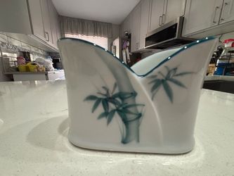 Vintage Mid-Century Style Blue/White Porcelain Holder