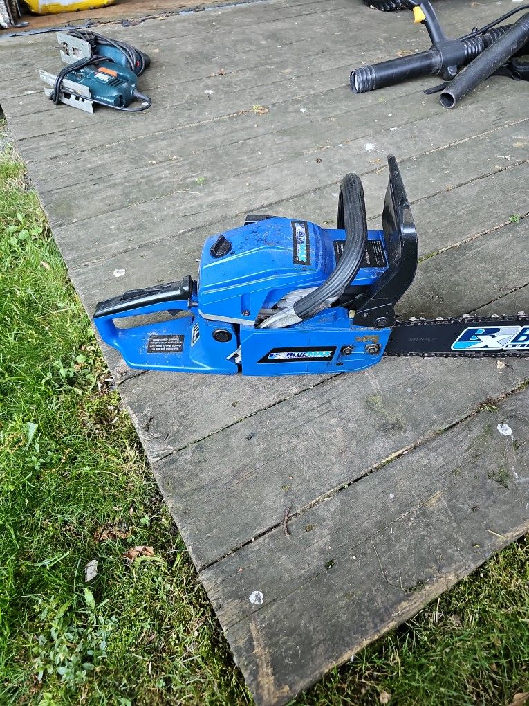 Chainsaw BlueMax