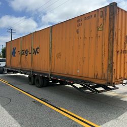 Ocean Containers 20 ft - 40 ft