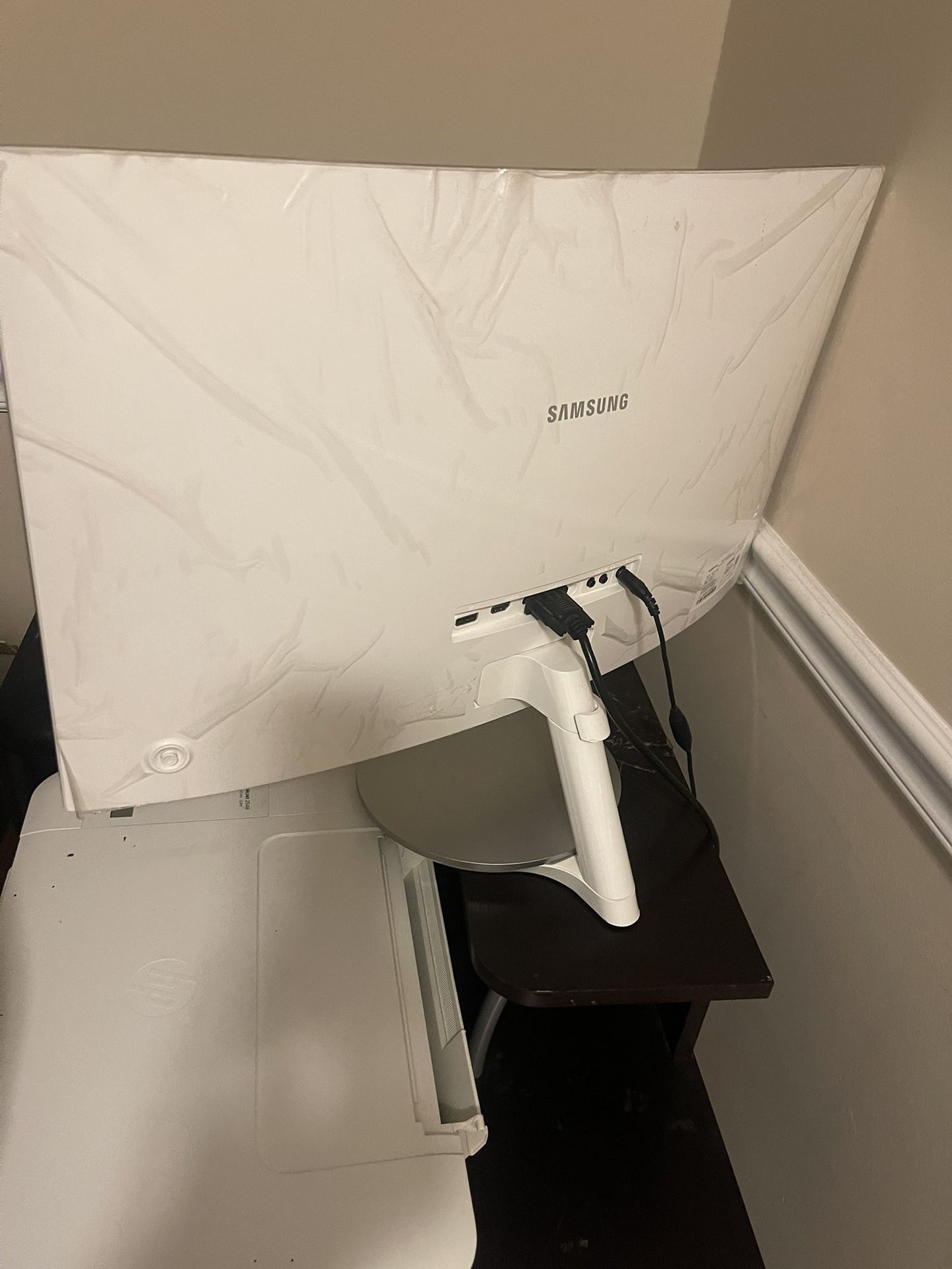 Curv 27 Inch