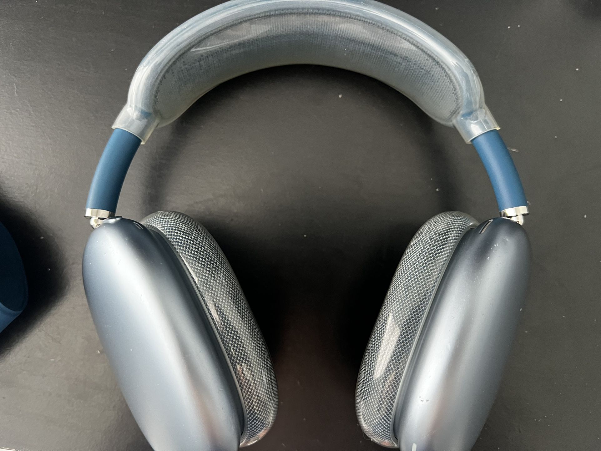 AirPods Max Blue – Won’t Connect – For Parts or Repair – Blinking White