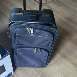 Suitcase Carryon Like New Blue Color With Two Wheels 