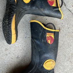 War horse fire fighting boot