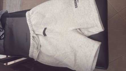 NWT essential light oatmeal shorts XS