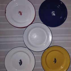 31 Assortment "TAIPRO" Enamel Dinnerware