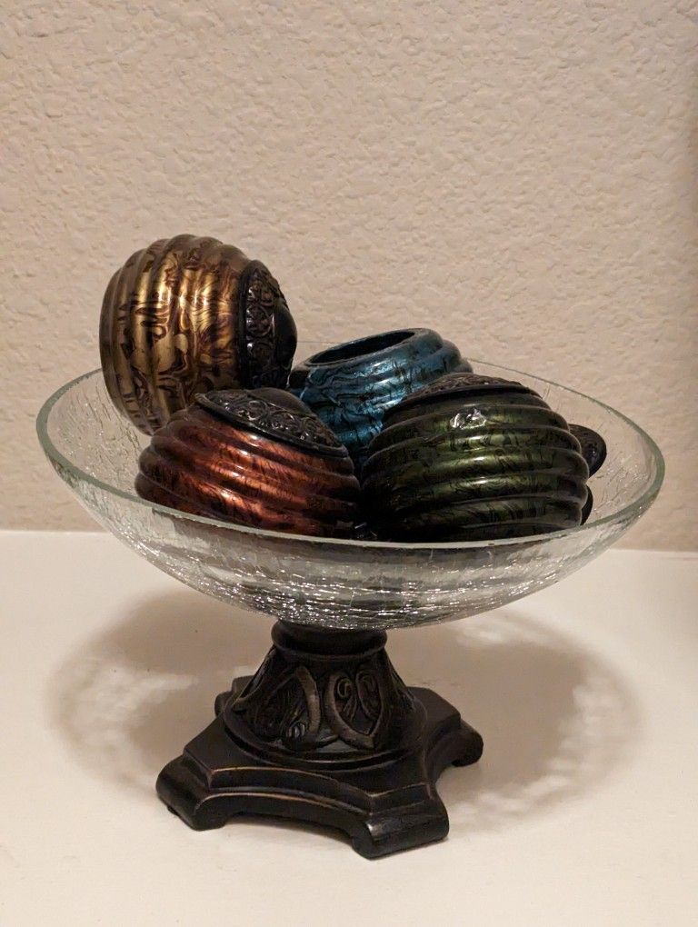 Kirkland Bowl with Decorative Orbs