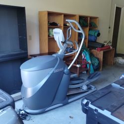 Octane Fitness Elliptical 