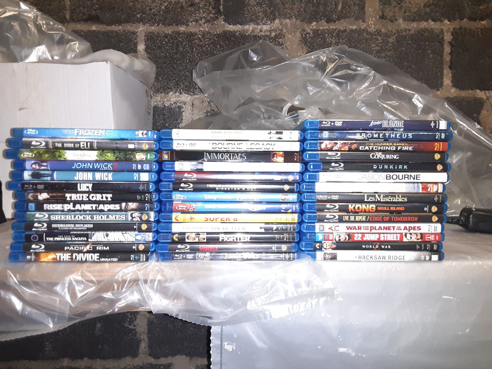 BLUE RAY DVDS LOT