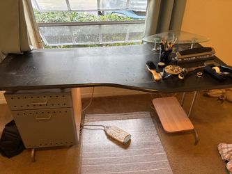Large L-Shape Desk with Metal Drawer Unit