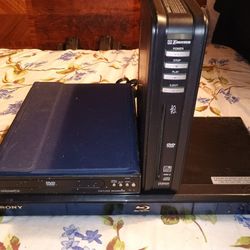 3 DvD Players - Samsung, Emerson, Magnavox...