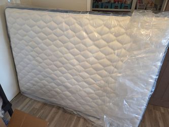 Full size Mattress +box spring