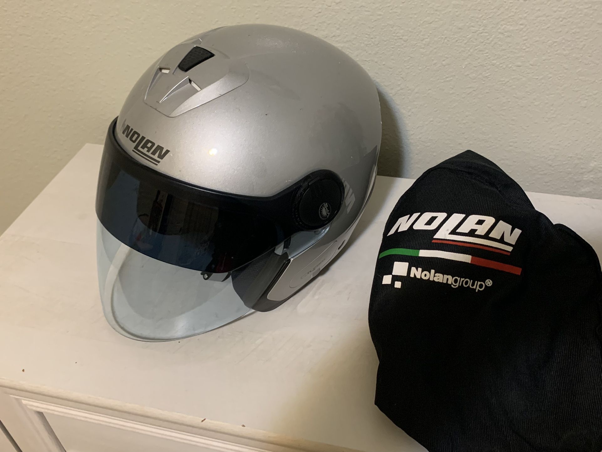 high quality helmet in good condition