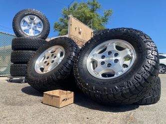 Chevy and gmc wheels 265/70/16” cooper