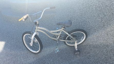 Misty NEXT Girl Bike